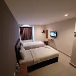 New Eastern Hotel
